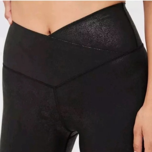 OFFLINE Aerie Faux Leather Leggings Black Crossover Waist High Rise Size S NWT - Picture 1 of 11